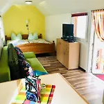 Waldschenke Stendenitz Uebernachten Im Wald Am * Neuruppin